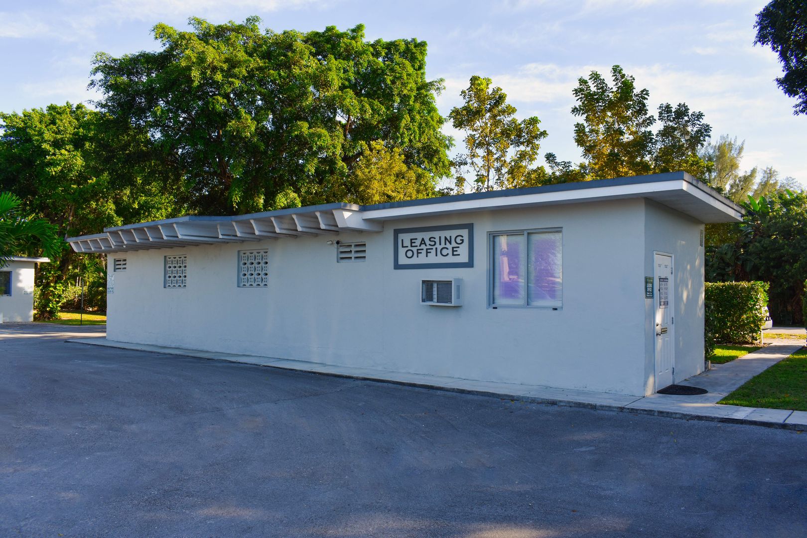For Rent - Studio for $1,250 in Miami Springs