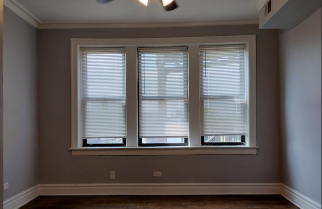 1739 W 80 ST