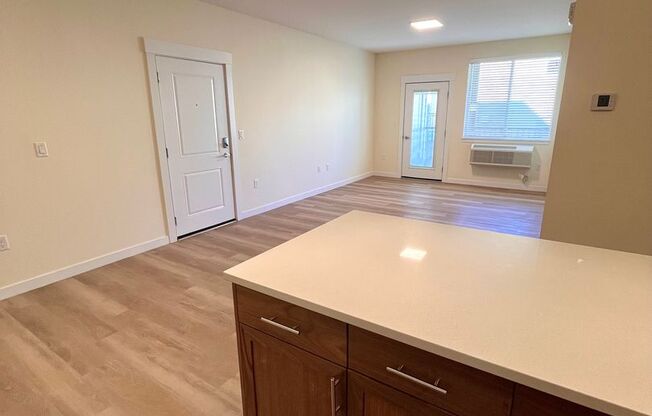 2 beds, 1 bath, $1,910, Unit E204