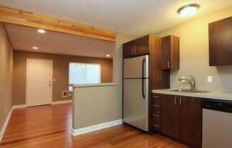 7350 SW Barbur Blvd., Apt 14