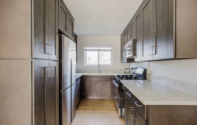 Live Near Ocean Beach!
