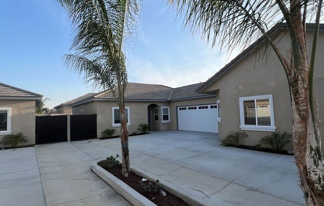 Duplex in Nortwest Bakersfield