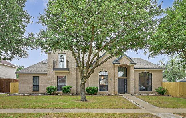 FULLY FURNISHED Grand Prairie 4 Bedroom Home
