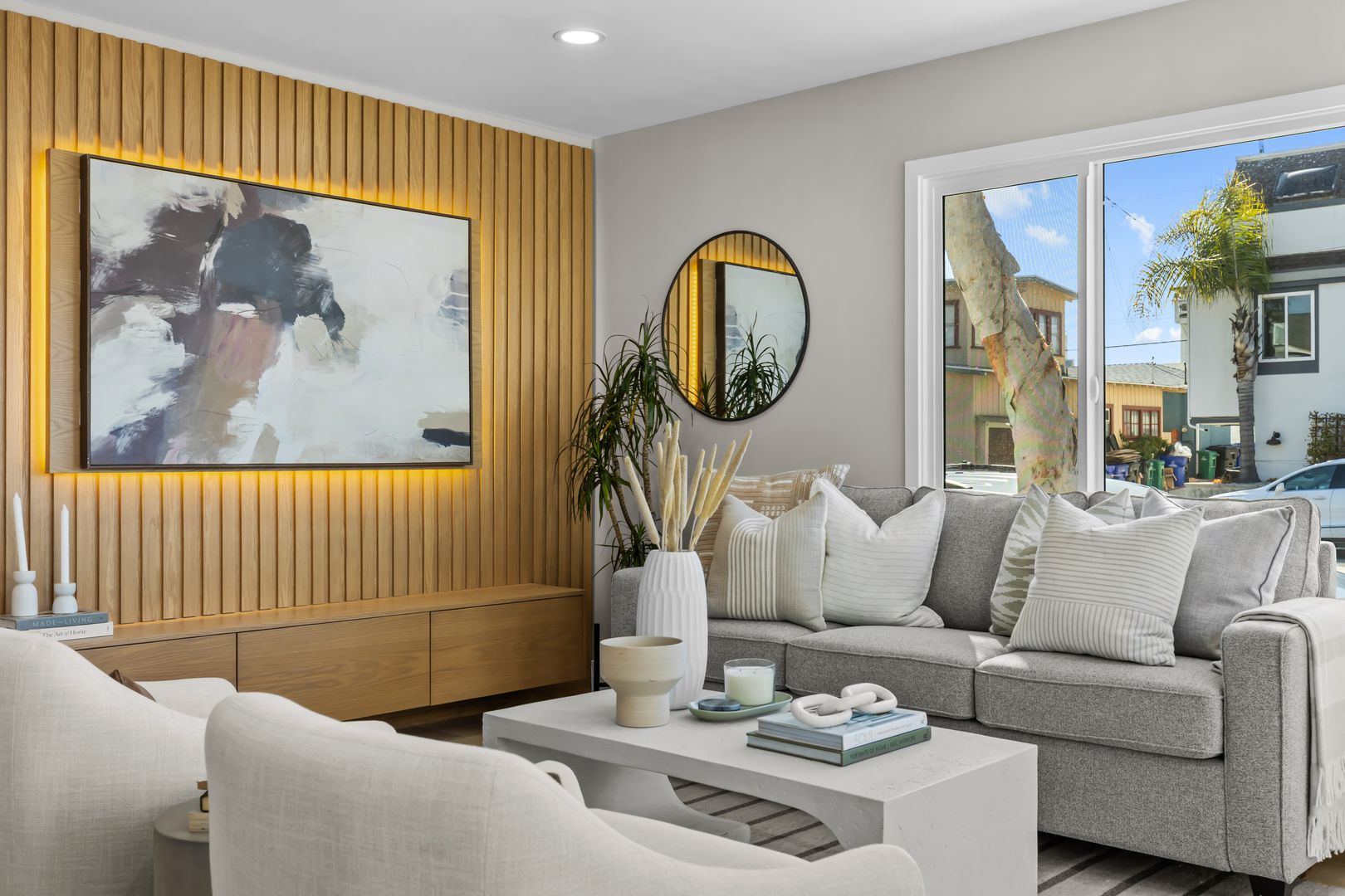 Stunning 2 Bed/1 Bath Home in Mission Beach!