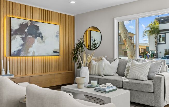 Stunning 2 Bed/1 Bath Home in Mission Beach!