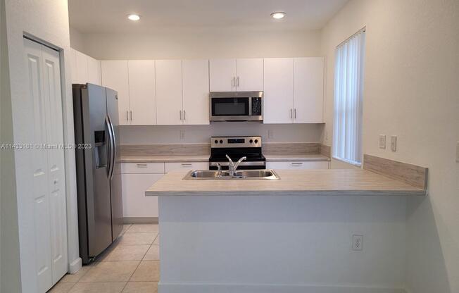 2685 SE 13 ST