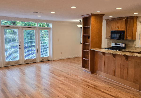 120 Alden Ave
