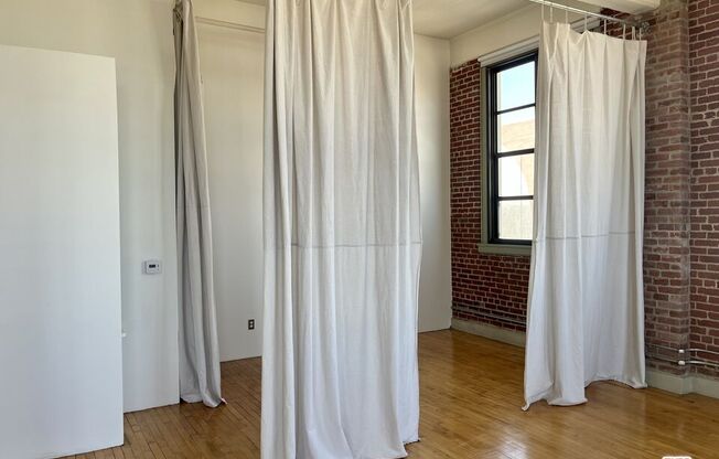 1 bed, 2 baths, 1,189 sqft, $3,950, Unit 504