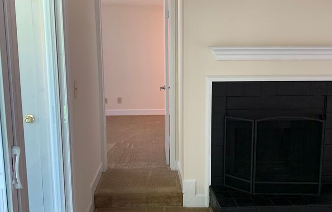 2 beds, 2 baths, 1,057 sqft, $1,875, Unit 1017 C #2A