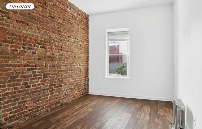 2119 REGENT PL