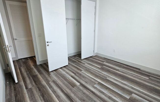 3 beds, 2 baths, 1,363 sqft, $3,045, Unit 441-4206