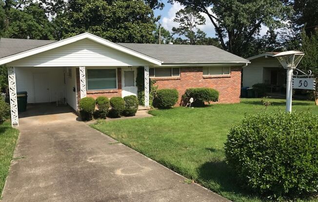 Nice 3 Bedroom 1 Bathroom House Minutes from UALR in Little Rock, Arkansas