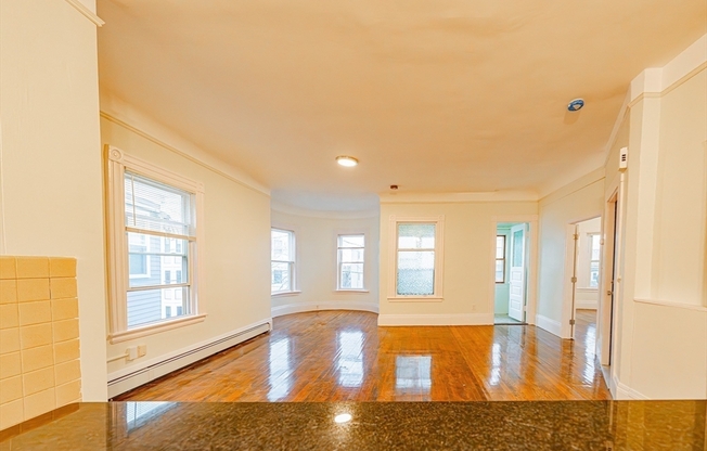 118 WHITE ST