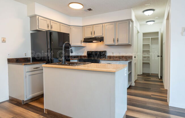 1 bed, 1 bath, 600 sqft, $650, Unit A103