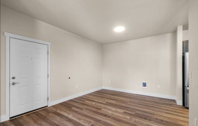 2 beds, 2 baths, 1,313 sqft, $1,750, Unit I-406