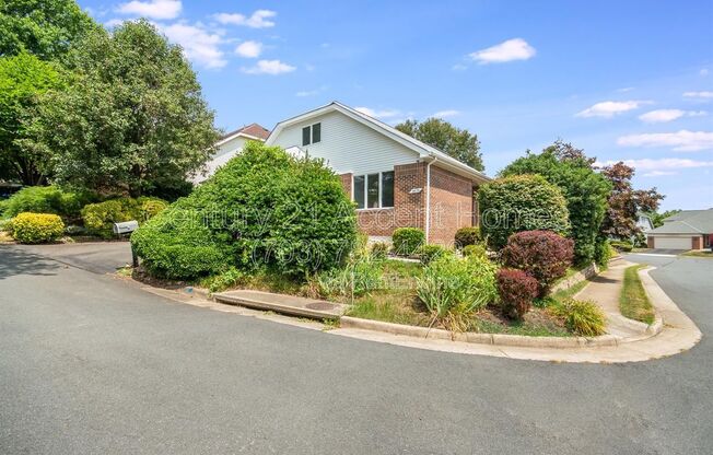 4572 SHETLAND GRN RD