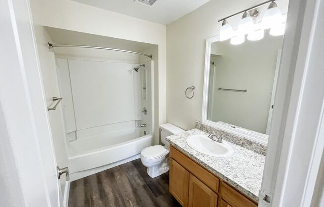 2 beds, 2 baths, 986 sqft, $1,600, Unit 445-113