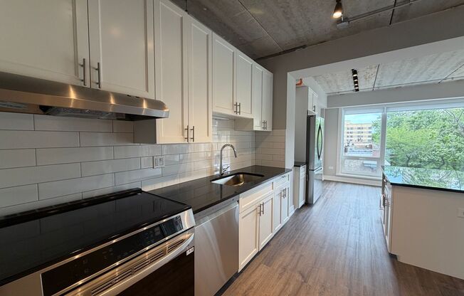 2 beds, 2 baths, 908 sqft, $3,675, Unit 952-510