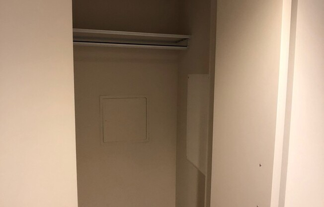 2 beds, 2 baths, $4,300, Unit Unit 2401