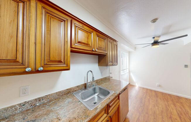 2 beds, 1 bath, 749 sqft, $2,345, Unit 623-4