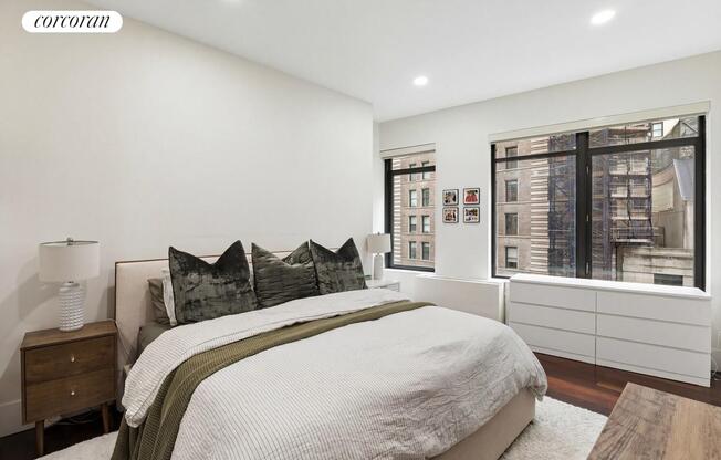 1 bed, 1 bath, 729 sqft, $4,600, Unit 14G