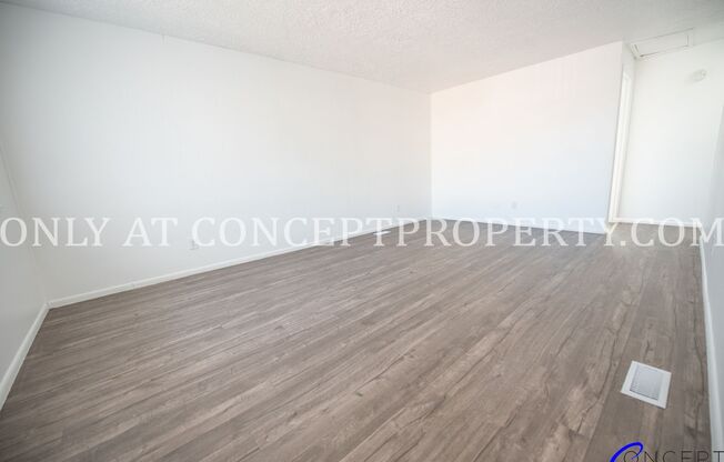 2 beds, 1 bath, 935 sqft, $1,399, Unit 15
