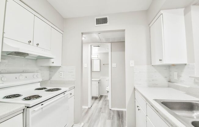 1 bed, 1 bath, 730 sqft, $785