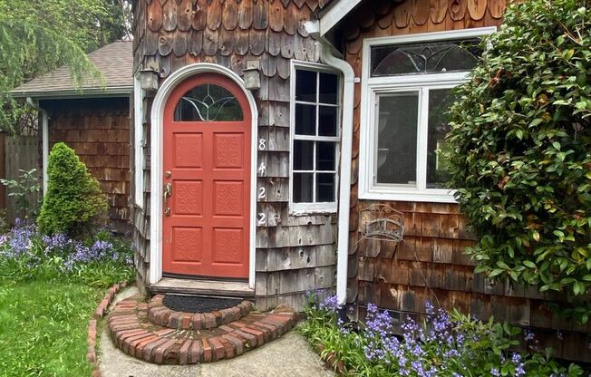 2Bd/2Ba Kirkland House