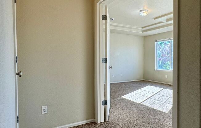 3 Bedroom Home With Plenty of Space! Available October 1st! Adams County and Brighton Schools!