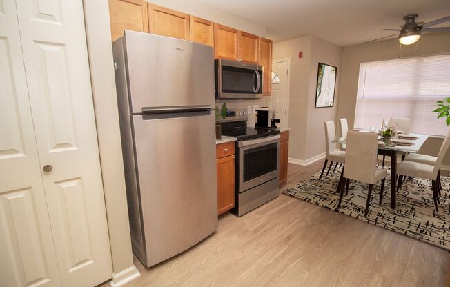 2 beds, 2.5 baths, 1,275 sqft, $1,899, Unit 09-40499