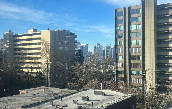 1 bed, 1 bath, 613 sqft, $1,525, Unit 408