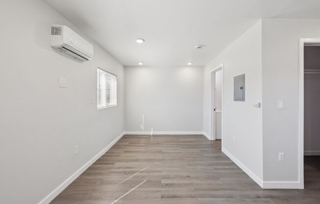 Studio, 1 bath, 645 sqft, $1,548, Unit 131