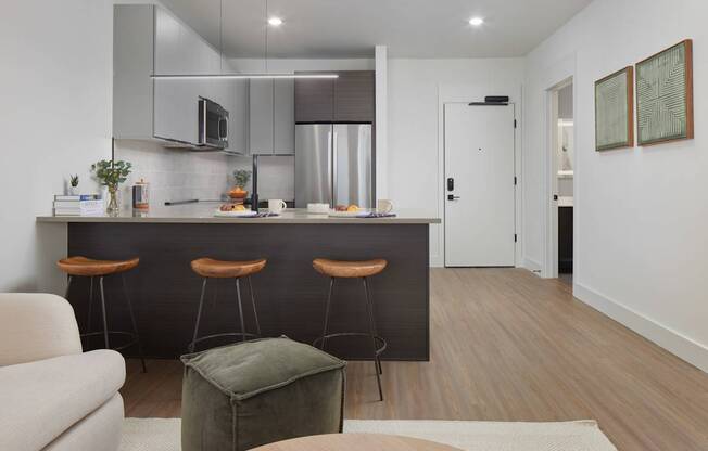 HISTORIC PHILADELPHIA MEETS MODERN LIVING