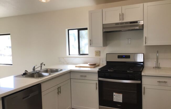 2 beds, 2 baths, 1,000 sqft, $2,595, Unit Unit BACK