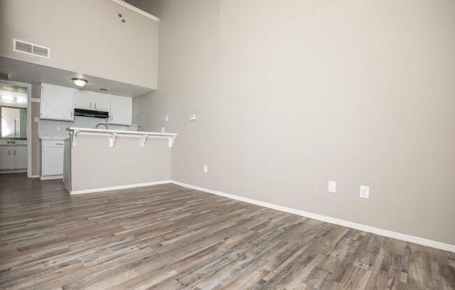 1 bed, 1 bath, 570 sqft, $1,225