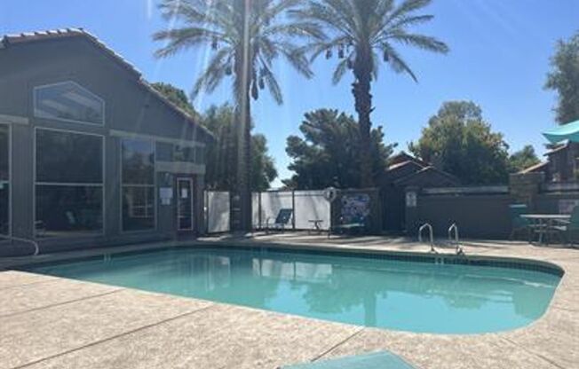 2 beds, 2 baths, $1,300, Unit #2012