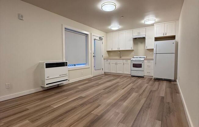 Studio, 1 bath, $2,295, Unit 15