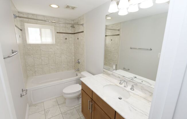 2 beds, 1 bath, 850 sqft, $2,100, Unit 1903-#104