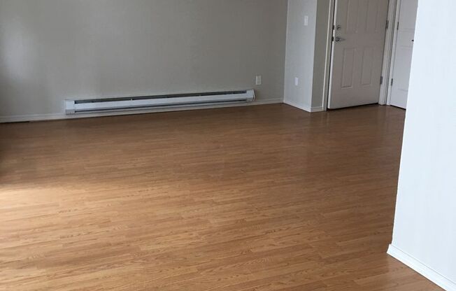 1 bed, 1 bath, 875 sqft, $1,555, Unit 3430-206