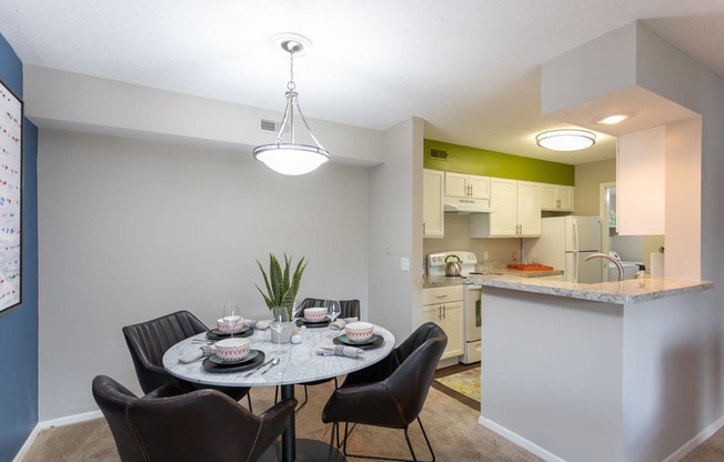 Home-Like Dining at Chinoe Creek Apartments, PRG Real Estate, Kentucky