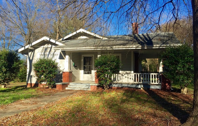 NoDa Bungalow For Immediate Lease