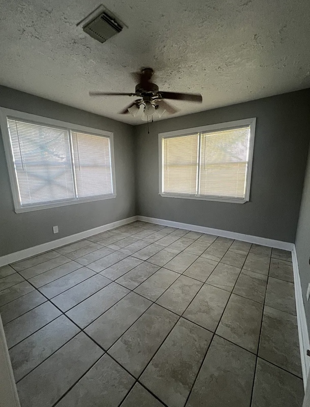 8601 HOMEWOOD LN