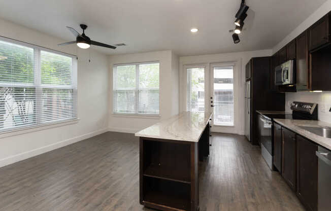 Union at Carrollton Square