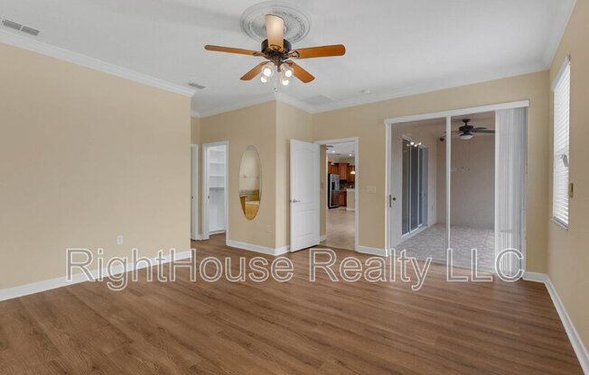 5244 ROYCE DR