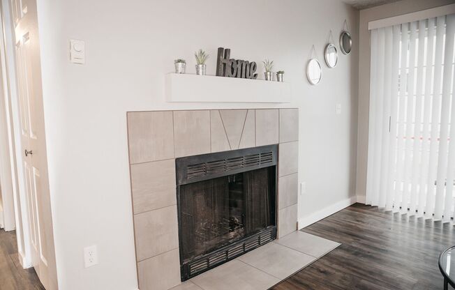 3 beds, 2 baths, 1,250 sqft, $1,695, Unit A101