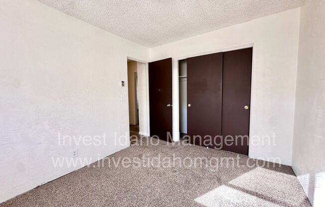 2 beds, 1 bath, 750 sqft, $1,095, Unit N