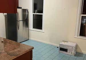 3 beds, 1 bath, 1,000 sqft, $2,900, Unit # 2 FLOOR