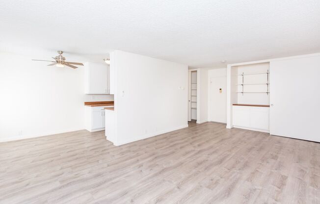 1855 Diamond St. 5-124