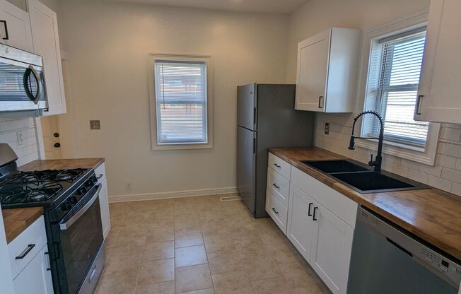 Gorgeous kitchen in West End 2-bed