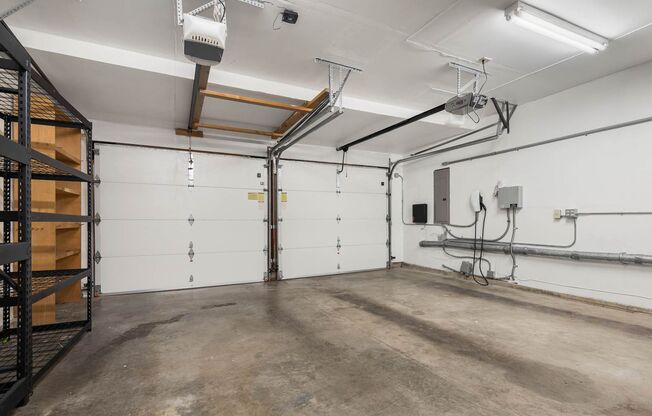 4 beds, 3.5 baths, $5,695